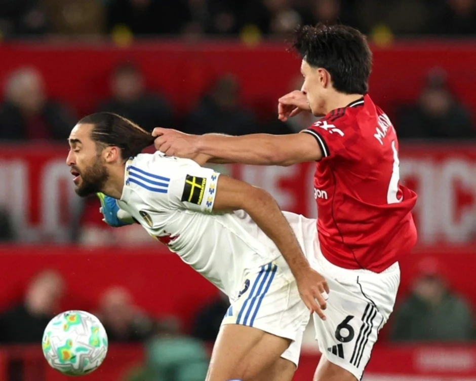Man Utd thua sốc Leeds ngay tại Old Trafford - Báo TinVina Man Utd thua sốc Leeds ngay tại Old Trafford - Báo TinVina