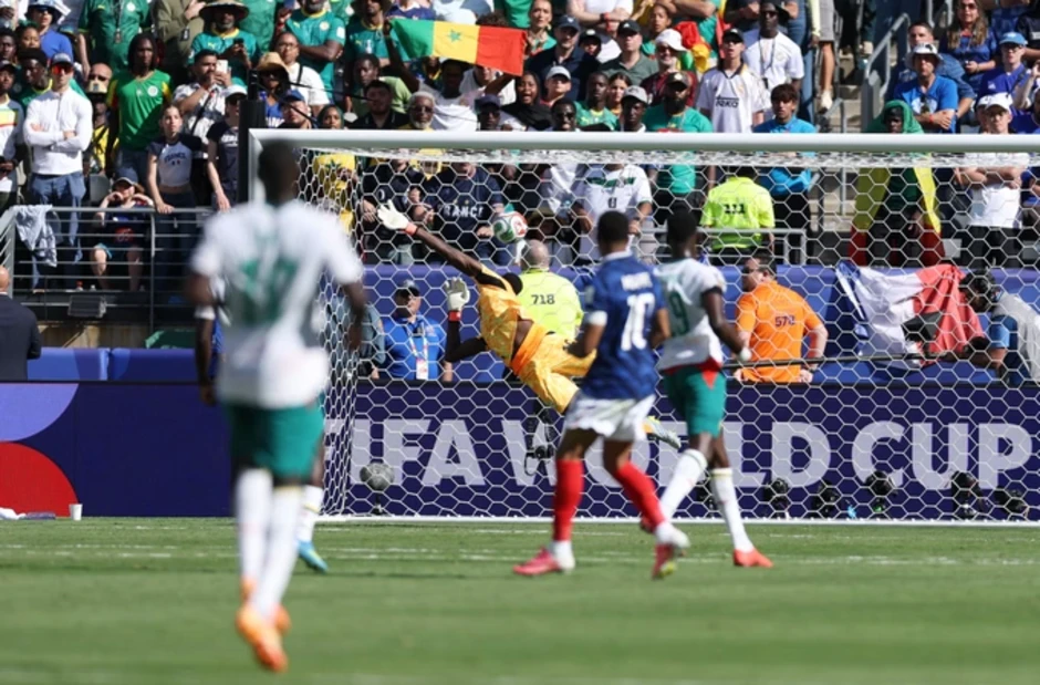 Mbappe lập cú đúp trong trận thắng của Pháp - Báo TinVina Mbappe lập cú đúp trong trận thắng của Pháp - Báo TinVina