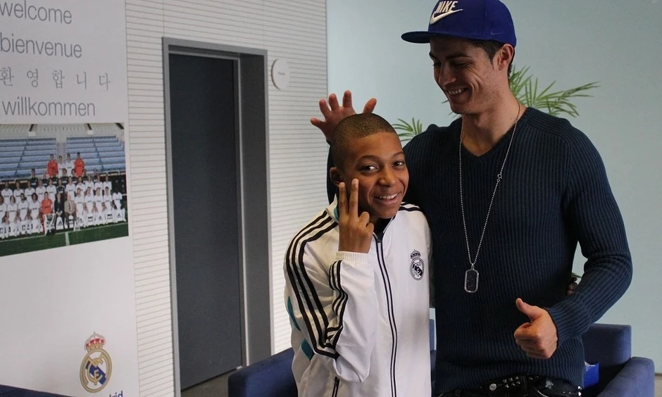 Mbappe - Yamal: Giao lộ thời gian ở bán kết World Cup 2026 - Báo TinVina Mbappe - Yamal: Giao lộ thời gian ở bán kết World Cup 2026 - Báo TinVina
