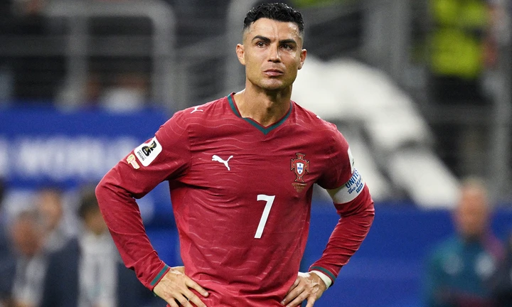 Messi đỉnh cao, Ronaldo giận dỗi: Chương cuối trái ngược của 2 tượng đài Messi đỉnh cao, Ronaldo giận dỗi: Chương cuối trái ngược của 2 tượng đài