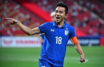 'Messi Thái' được giữ sức, chờ đấu tuyển Việt Nam