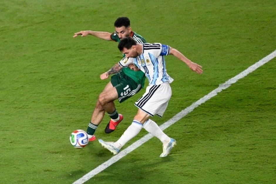 Messi: 'Tôi khóc không phải vì bóng đá' - Báo TinVina