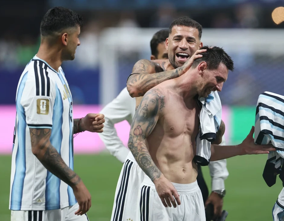 Messi: 'Tôi khóc vì sự giải tỏa, giận bản thân sút hỏng penalty' - Báo TinVina