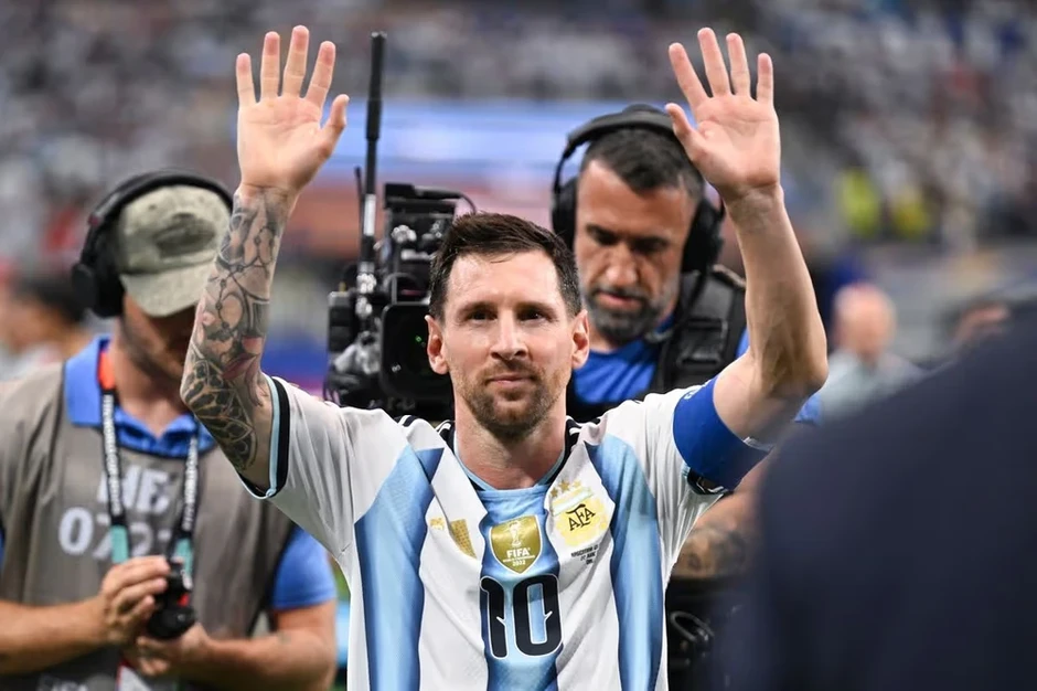 Messi: 'Tôi mệt mỏi và gần như kiệt sức' Messi: 'Tôi mệt mỏi và gần như kiệt sức'
