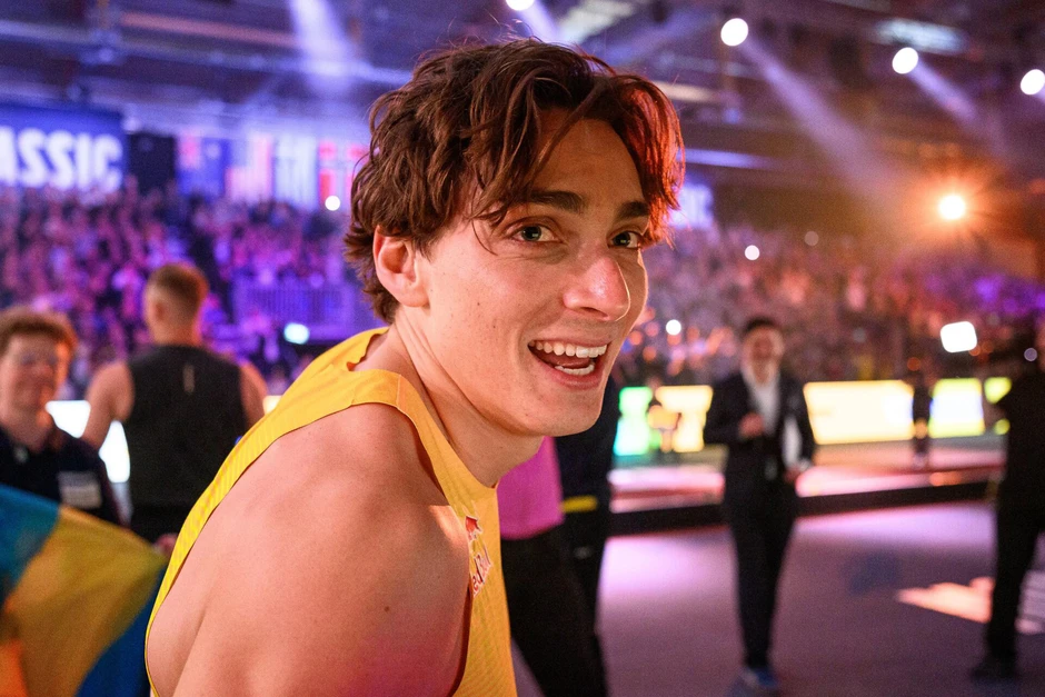 Mondo Duplantis: Chinh phục kỷ lục mới trên bầu trời Torun Mondo Duplantis: Chinh phục kỷ lục mới trên bầu trời Torun