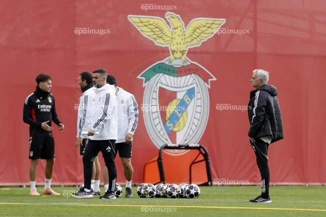 Mourinho trở lại Real Madrid, 'trảm' ngay 10 ngôi sao Mourinho trở lại Real Madrid, 'trảm' ngay 10 ngôi sao