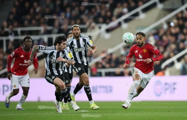 MU phải nổ 6 ‘bom tấn’ để vô địch Champions League MU phải nổ 6 ‘bom tấn’ để vô địch Champions League