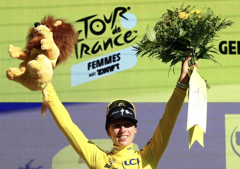 Nghi vấn gian lận bằng áo ngực tại Tour de France nữ Nghi vấn gian lận bằng áo ngực tại Tour de France nữ