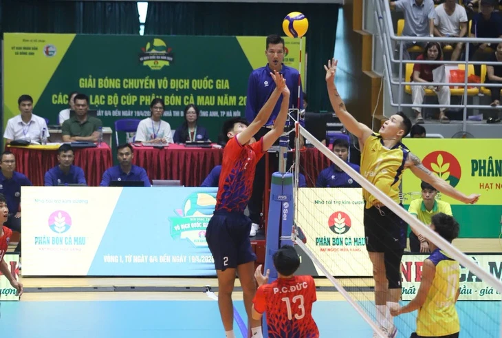 Ngoại binh Mông Cổ cao 1,92m giúp LPBank Ninh Bình thắng kịch tính Ngoại binh Mông Cổ cao 1,92m giúp LPBank Ninh Bình thắng kịch tính