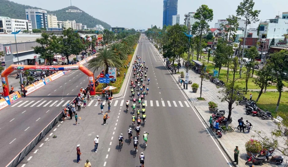 Ngoại binh nhập tịch Lộc Trời bùng nổ tại Quy Nhơn Ngoại binh nhập tịch Lộc Trời bùng nổ tại Quy Nhơn