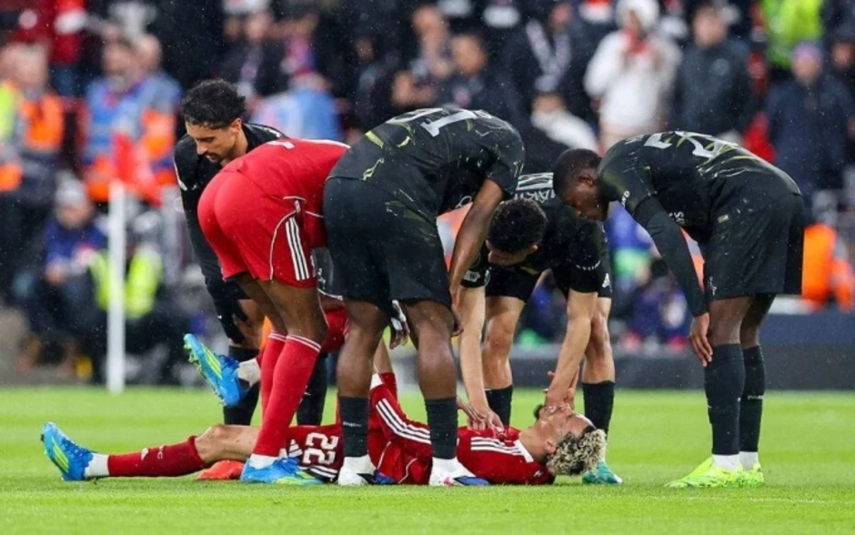 Ngôi sao Liverpool nguy cơ nghỉ World Cup - Báo TinVina