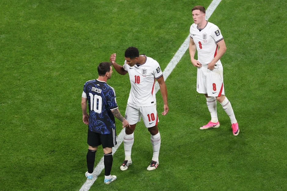 Nguồn cơn Bellingham cãi vã với Messi - Báo TinVina