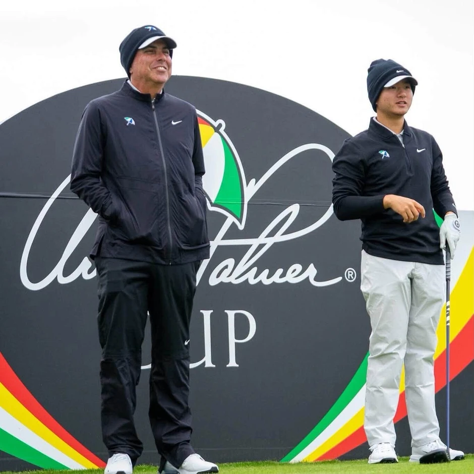 Nguyễn Anh Minh thắng áp đảo trận đấu đơn, cùng tuyển Quốc tế vô địch Arnold Palmer Cup 2026 Nguyễn Anh Minh thắng áp đảo trận đấu đơn, cùng tuyển Quốc tế vô địch Arnold Palmer Cup 2026