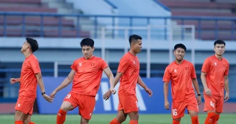 Nguyễn Đình Bắc, Xuân Son tràn đầy năng lượng trên sân tập đội tuyển Việt Nam