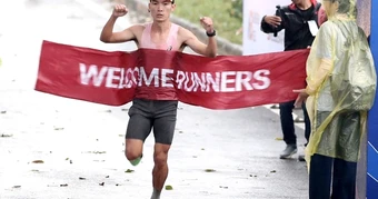 Nguyên Thanh, Hồng Lệ lập kỳ tích marathon