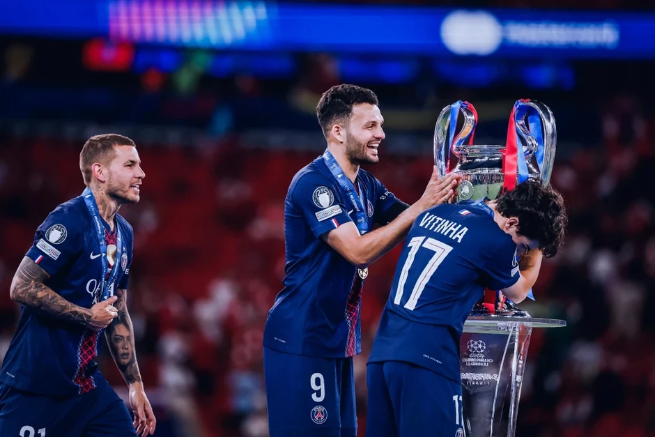 Nhà vô địch nước Anh Arsenal thiếu mảnh ghép cuối cùng