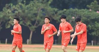 Nhìn lại để biết mình, biết người