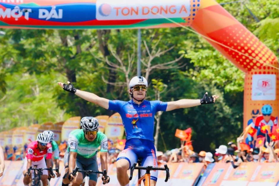 Nỗ lực bất thành của các cua-rơ Việt Nam ở giải xe đạp xuyên Việt Nỗ lực bất thành của các cua-rơ Việt Nam ở giải xe đạp xuyên Việt