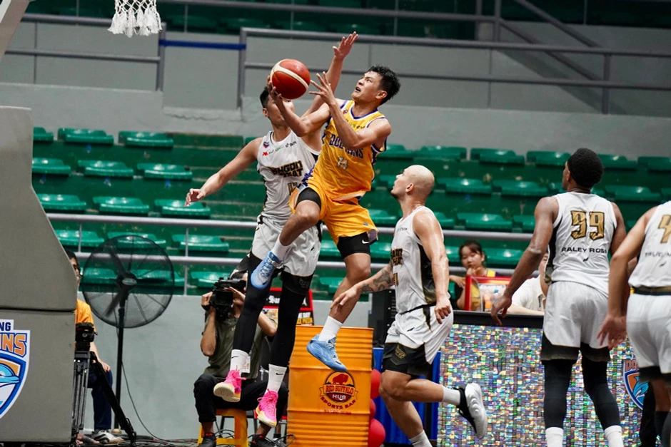 Nội binh tỏa sáng, Saigon Heat ngược dòng trước Nha Trang Dolphins Nội binh tỏa sáng, Saigon Heat ngược dòng trước Nha Trang Dolphins