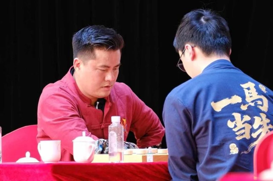 Nối dài mạch thắng, Lại Lý Huynh chạm tay vào 'tấm vé 1 tỉ đồng' Nối dài mạch thắng, Lại Lý Huynh chạm tay vào 'tấm vé 1 tỉ đồng'