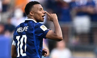 Nữ nghị sĩ miệt thị Mbappe gây phẫn nộ, chính phủ Paraguay lên tiếng
