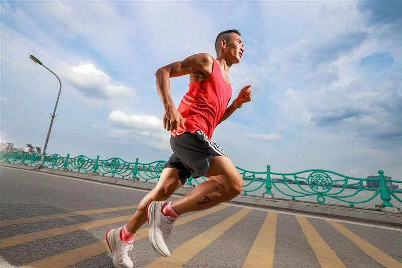Phạm Tiến Sản: Từ ‘vua về nhì’ đến 3 Huy chương vàng SEA Games nhờ tập luyện khoa học và công nghệ Garmin Phạm Tiến Sản: Từ ‘vua về nhì’ đến 3 Huy chương vàng SEA Games nhờ tập luyện khoa học và công nghệ Garmin