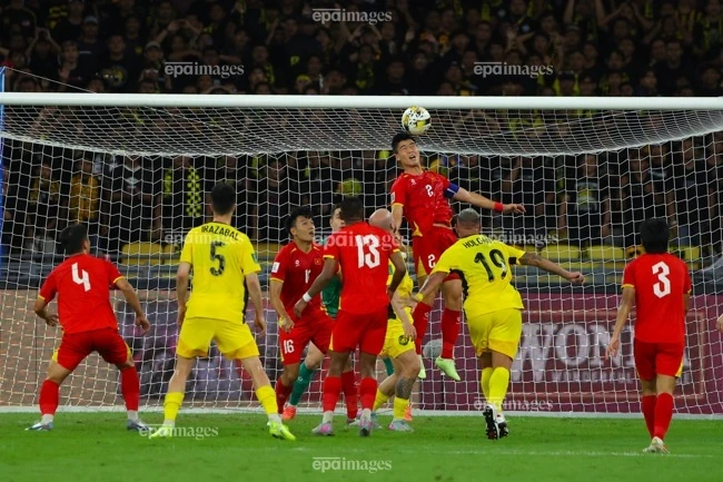 Phản ứng của VFF về sự im lặng khó hiểu từ AFC vụ 7 cầu thủ nhập tịch Malaysia Phản ứng của VFF về sự im lặng khó hiểu từ AFC vụ 7 cầu thủ nhập tịch Malaysia