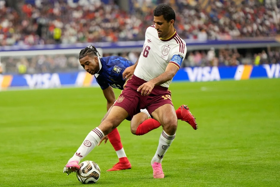 Phiên bản đỉnh cao của Rodri đấu Messi ở chung kết World Cup - Báo TinVina Phiên bản đỉnh cao của Rodri đấu Messi ở chung kết World Cup - Báo TinVina