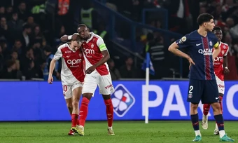 PSG thảm bại trước ngày đấu Chelsea