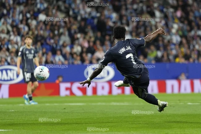 Real ngăn cản Barca vô địch La Liga