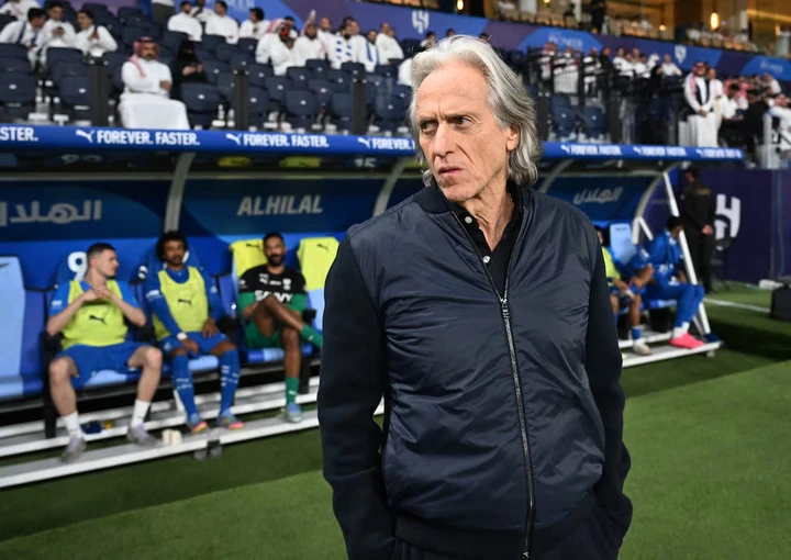 Ronaldo bỏ đội tuyển Bồ Đào Nha, HLV Jorge Jesus nói 'lương tâm thanh thản' Ronaldo bỏ đội tuyển Bồ Đào Nha, HLV Jorge Jesus nói 'lương tâm thanh thản'