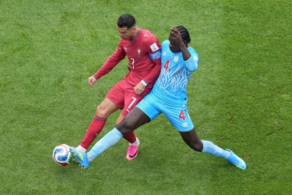 Ronaldo im tiếng khi Bồ Đào Nha hòa Congo ở World Cup - Báo TinVina