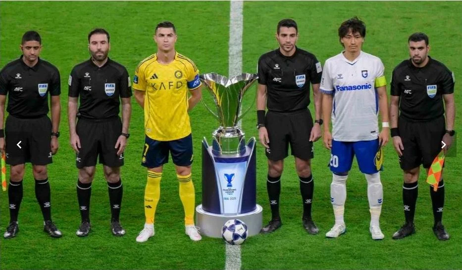 Ronaldo tan vỡ giấc mơ vàng Ronaldo tan vỡ giấc mơ vàng