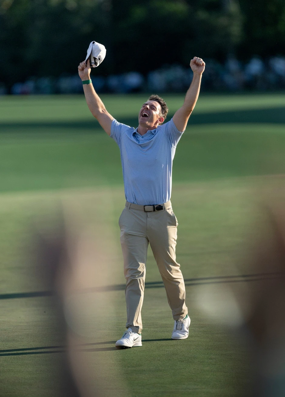 Rory McIlroy lần thứ hai liên tiếp vô địch The Masters, gia nhập nhóm huyền thoại