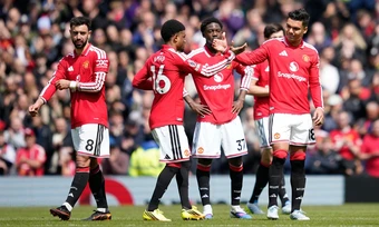 Roy Keane chỉ trích Fernandes mải săn kỷ lục kiến tạo - Báo TinVina