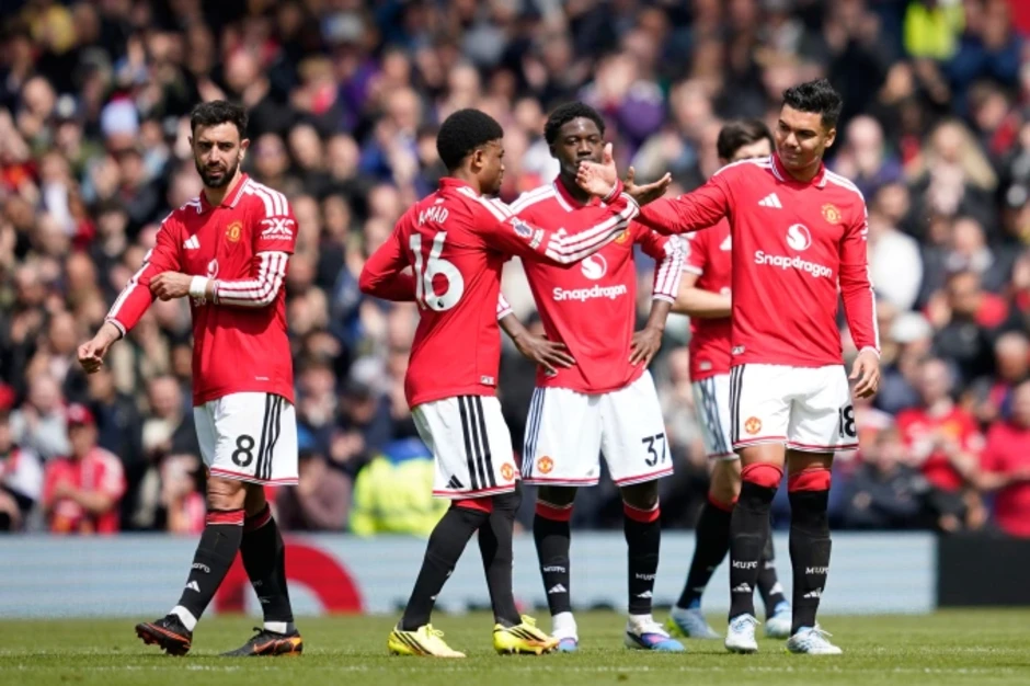 Roy Keane chỉ trích Fernandes mải săn kỷ lục kiến tạo - Báo TinVina Roy Keane chỉ trích Fernandes mải săn kỷ lục kiến tạo - Báo TinVina