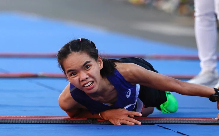 Runner Ngọc Hoa: Xin đừng vắt kiệt sức mình như tôi Runner Ngọc Hoa: Xin đừng vắt kiệt sức mình như tôi