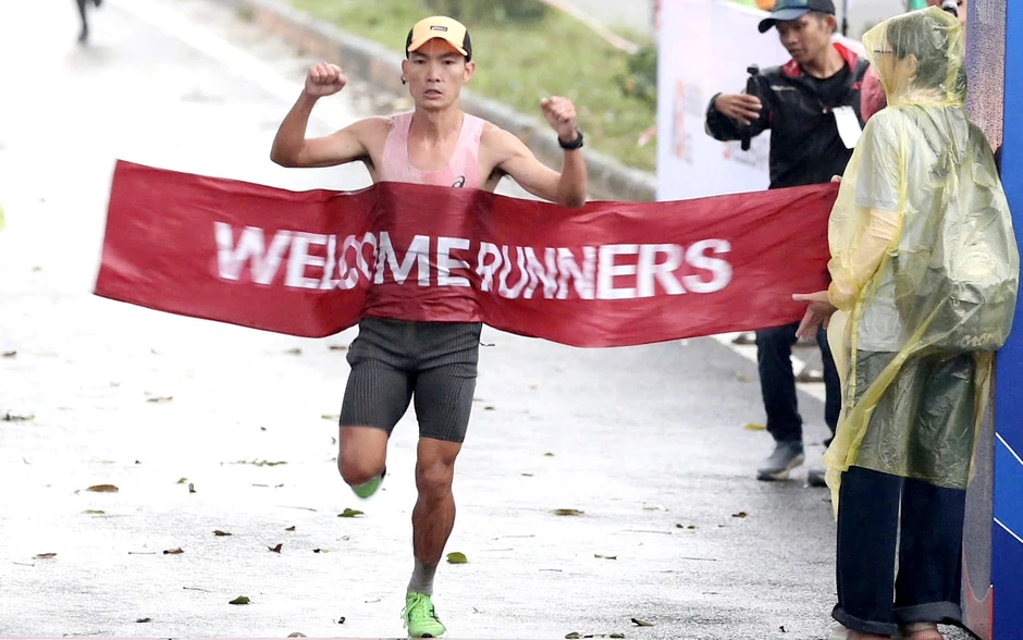 Runner "quý tộc" Việt và hành trình chạy 6 giải marathon lớn nhất thế giới Runner "quý tộc" Việt và hành trình chạy 6 giải marathon lớn nhất thế giới