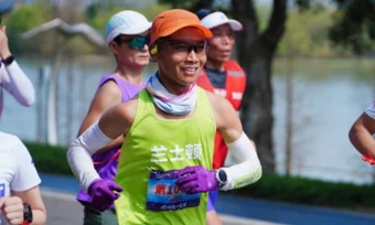 Runner Trung Quốc chạy 100 km mỗi ngày suốt 100 ngày - Báo TinVina