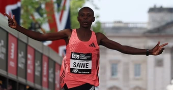 Sabastian Sawe chạy marathon dưới 2 giờ: Sự phi thường của con người