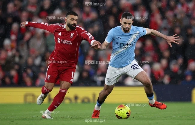Salah rời Liverpool, nguy cơ trở thành “chiến lợi phẩm” trong cuộc đua Messi – Ronaldo Salah rời Liverpool, nguy cơ trở thành “chiến lợi phẩm” trong cuộc đua Messi – Ronaldo
