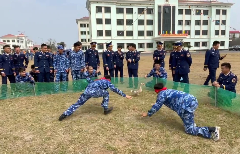 Sáng 1 Tết Bính Ngọ, Cảnh sát biển tổ chức các hoạt động thể thao mừng Xuân mới 