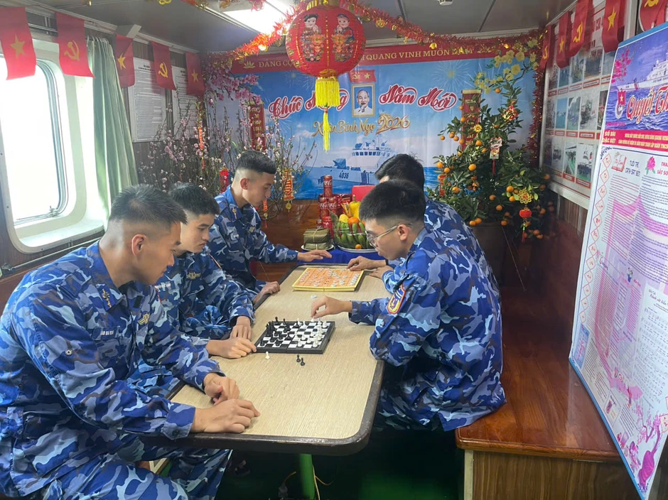 Sáng 1 Tết Bính Ngọ, Cảnh sát biển tổ chức các hoạt động thể thao mừng Xuân mới 