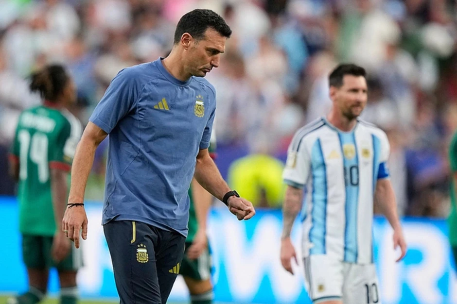 Scaloni: 'Ngày Messi giải nghệ sẽ là mất mát lớn' - Báo TinVina Scaloni: 'Ngày Messi giải nghệ sẽ là mất mát lớn' - Báo TinVina