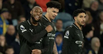 Semenyo giúp Man City chiến thắng, bám sát Arsenal trong cuộc đua vô địch