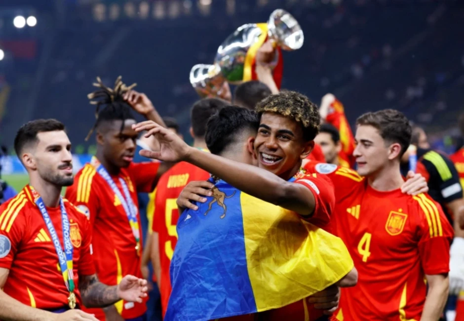 Siêu máy tính dự đoán Tây Ban Nha vô địch World Cup 2026 - Báo TinVina Siêu máy tính dự đoán Tây Ban Nha vô địch World Cup 2026 - Báo TinVina