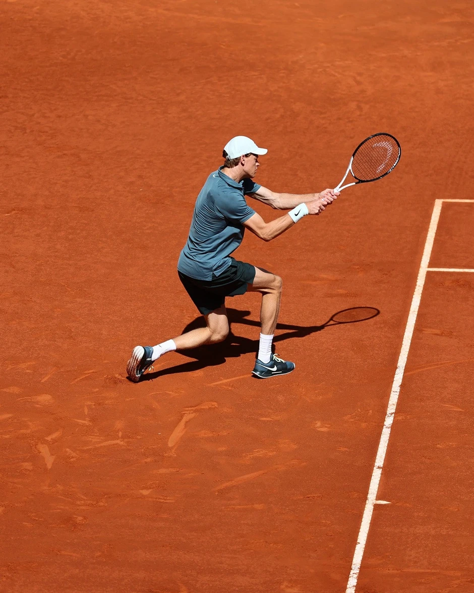 Sinner 'tốc hành' vào chung kết Madrid Open, chờ viết kỳ tích Sinner 'tốc hành' vào chung kết Madrid Open, chờ viết kỳ tích