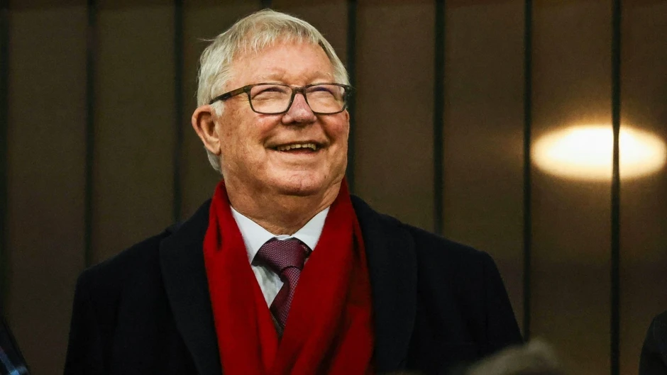 Sir Alex Ferguson nhập viện khẩn cấp Sir Alex Ferguson nhập viện khẩn cấp