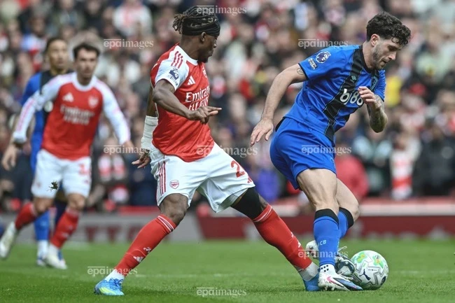 Sốc: Man City dễ qua mặt Arsenal vô địch Premier League Sốc: Man City dễ qua mặt Arsenal vô địch Premier League