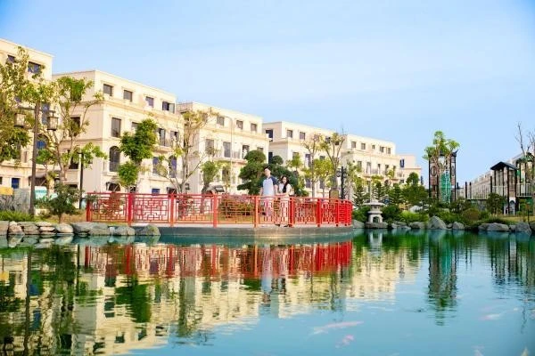 Sống với đam mê bên sân golf 36 hố, trọn vẹn trải nghiệm cho cả gia đình tại Vinhomes Royal Island Sống với đam mê bên sân golf 36 hố, trọn vẹn trải nghiệm cho cả gia đình tại Vinhomes Royal Island